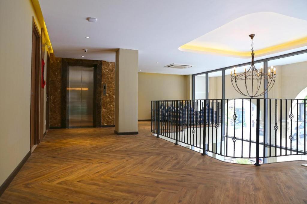Bizu Royal Hotel Ho Şi Min Exterior foto